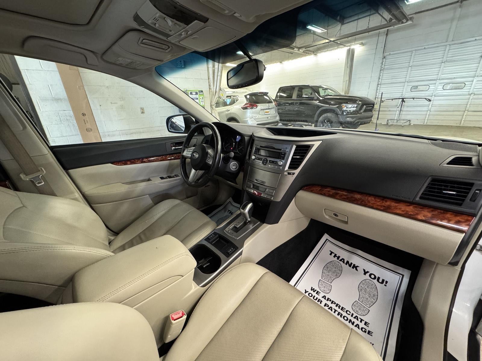 2011 Subaru Outback 2.5i Limited Pwr Moon