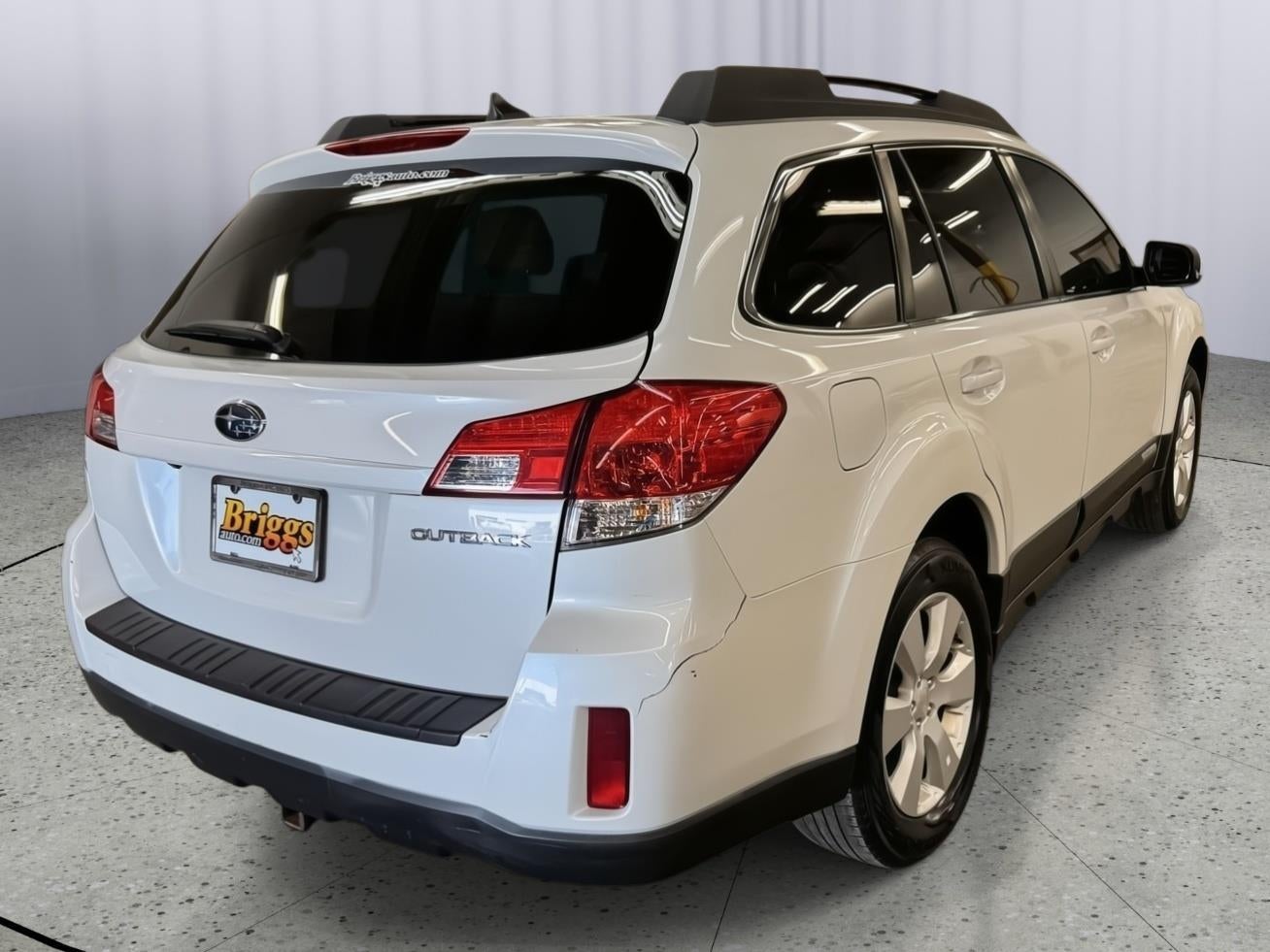 2011 Subaru Outback 2.5i Limited Pwr Moon