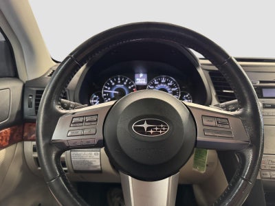 2011 Subaru Outback 2.5i Limited Pwr Moon