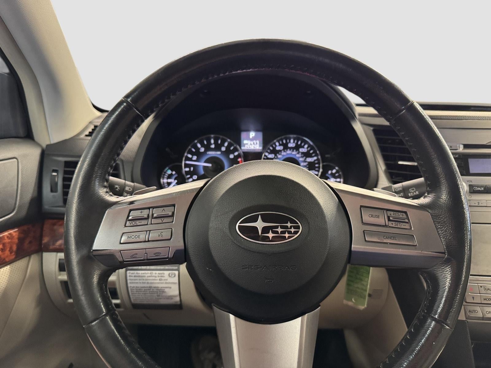 2011 Subaru Outback 2.5i Limited Pwr Moon