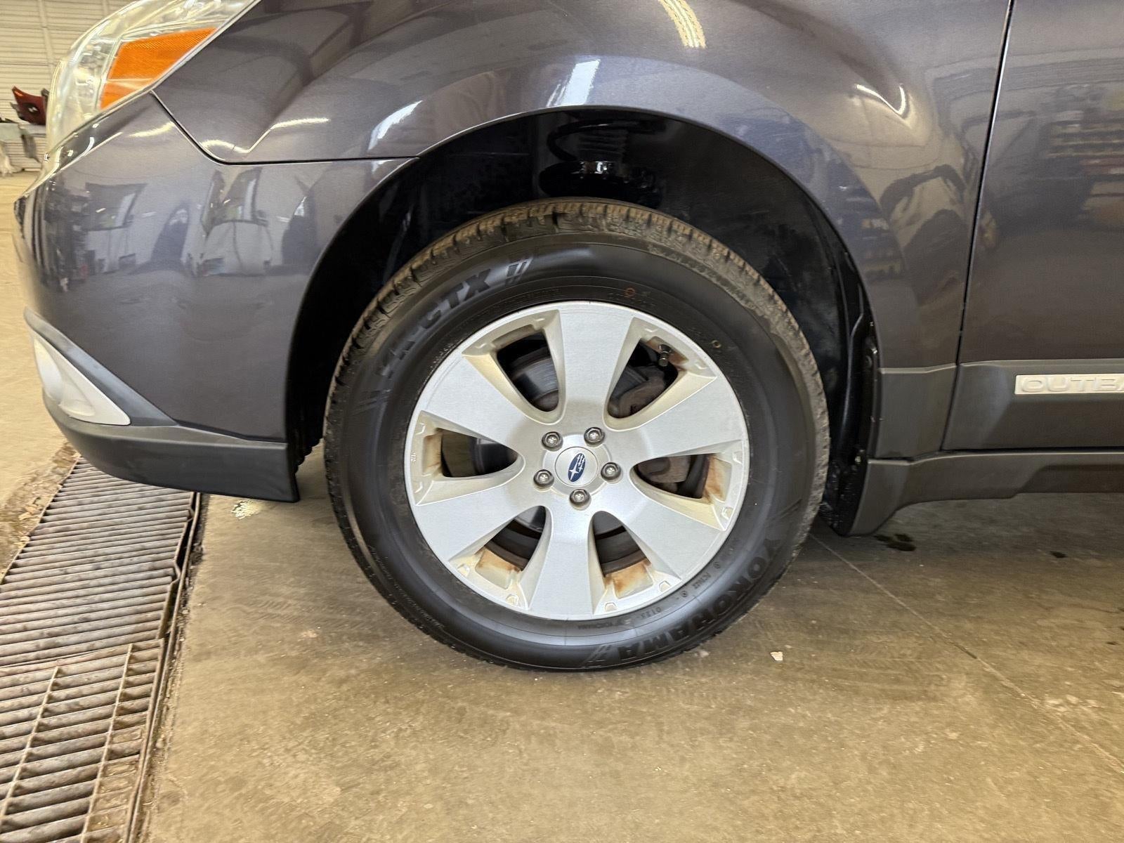 2012 Subaru Outback 2.5i Limited