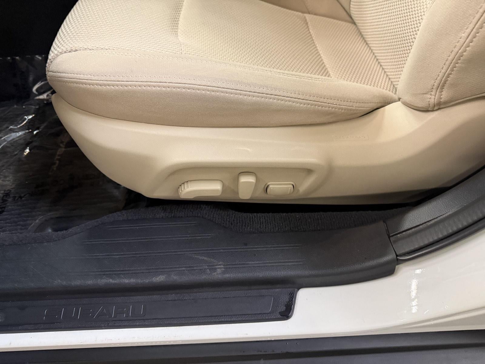 2019 Subaru OUTBACK Premium