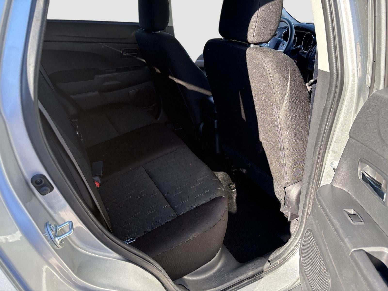 2024 Mitsubishi Outlander Sport SE