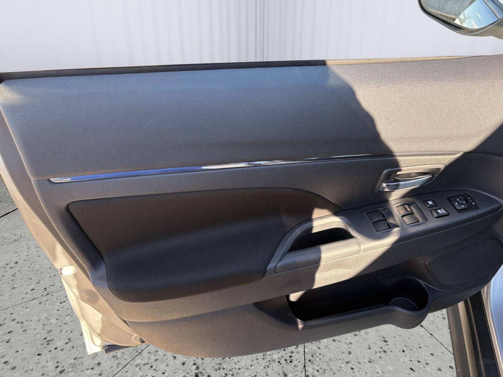 2024 Mitsubishi Outlander Sport SE
