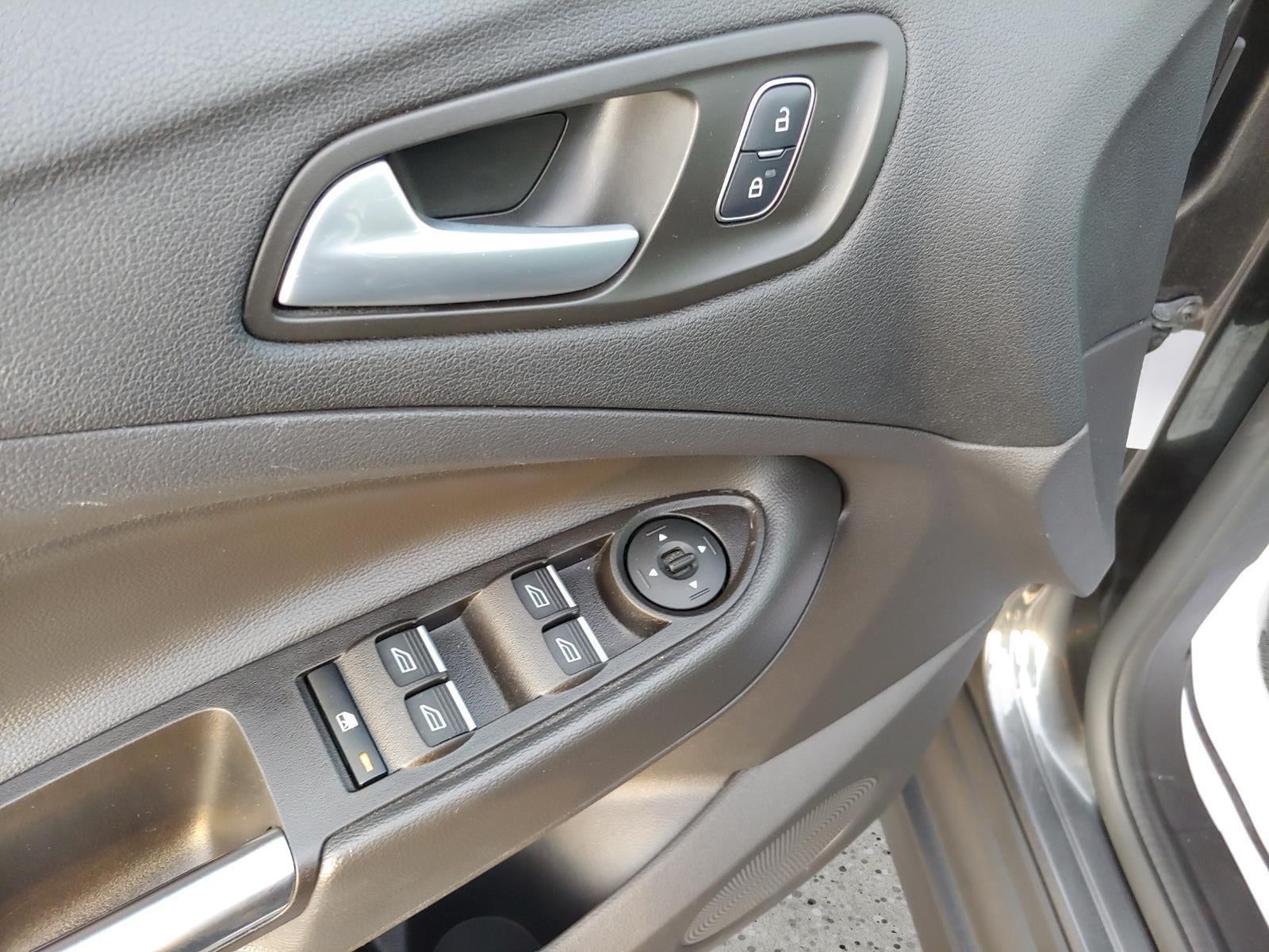 2017 Ford C-Max Hybrid SE