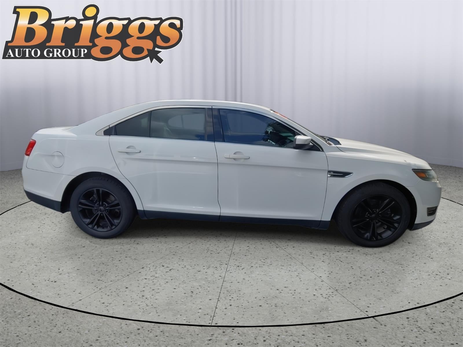 2018 Ford Taurus SEL