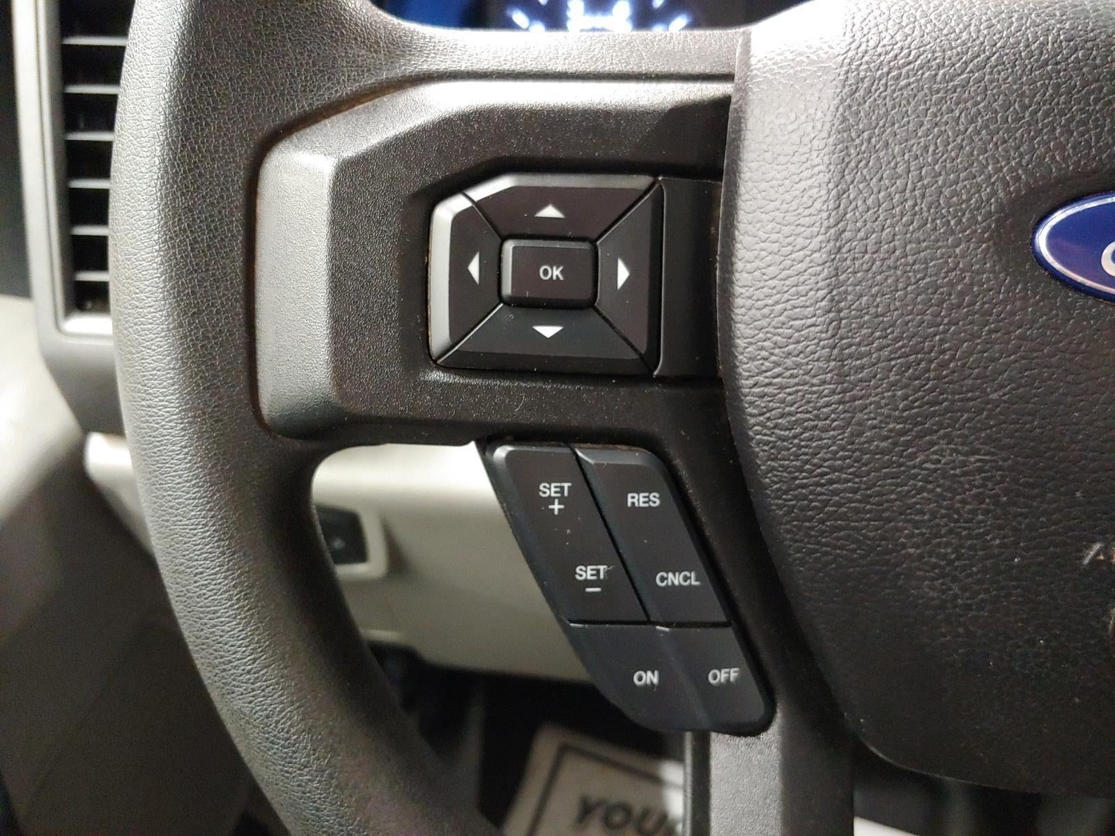 2017 Ford Super Duty F-350 DRW XL