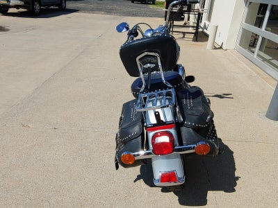 2015 HARLEY-DAVIDSON SOFTTAIL HERITAGE CLASSIC Base