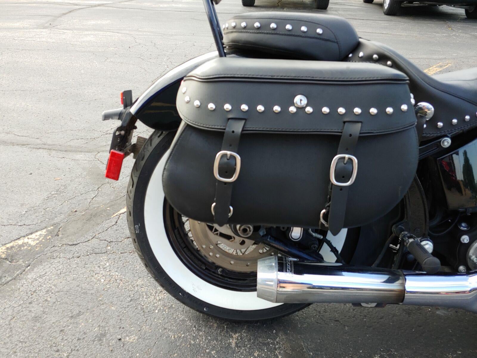 2012 HARLEY-DAVIDSON SOFTAIL Base