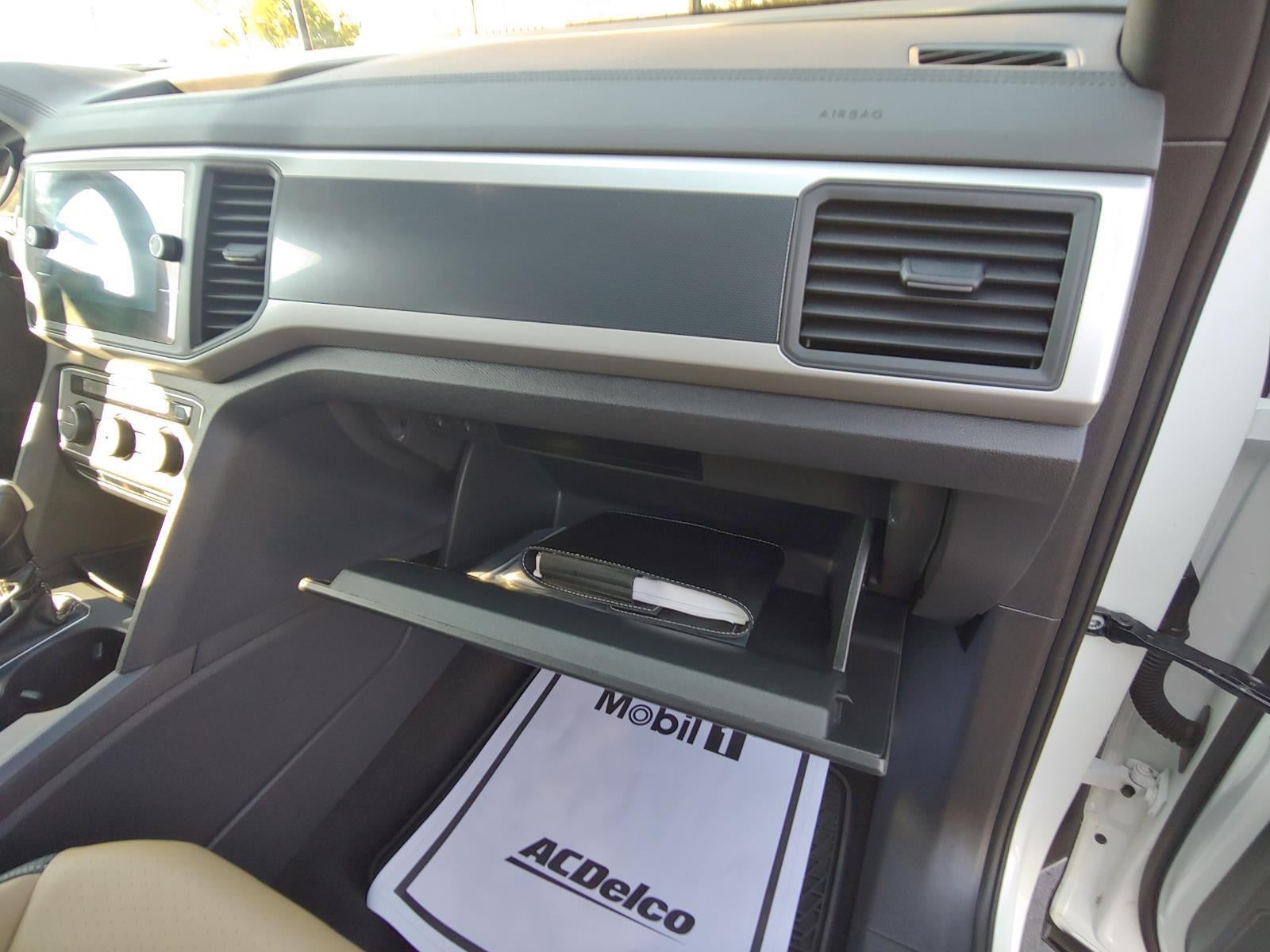 2021 Volkswagen Atlas Cross Sport 3.6L V6 SE w/Technology R-Line