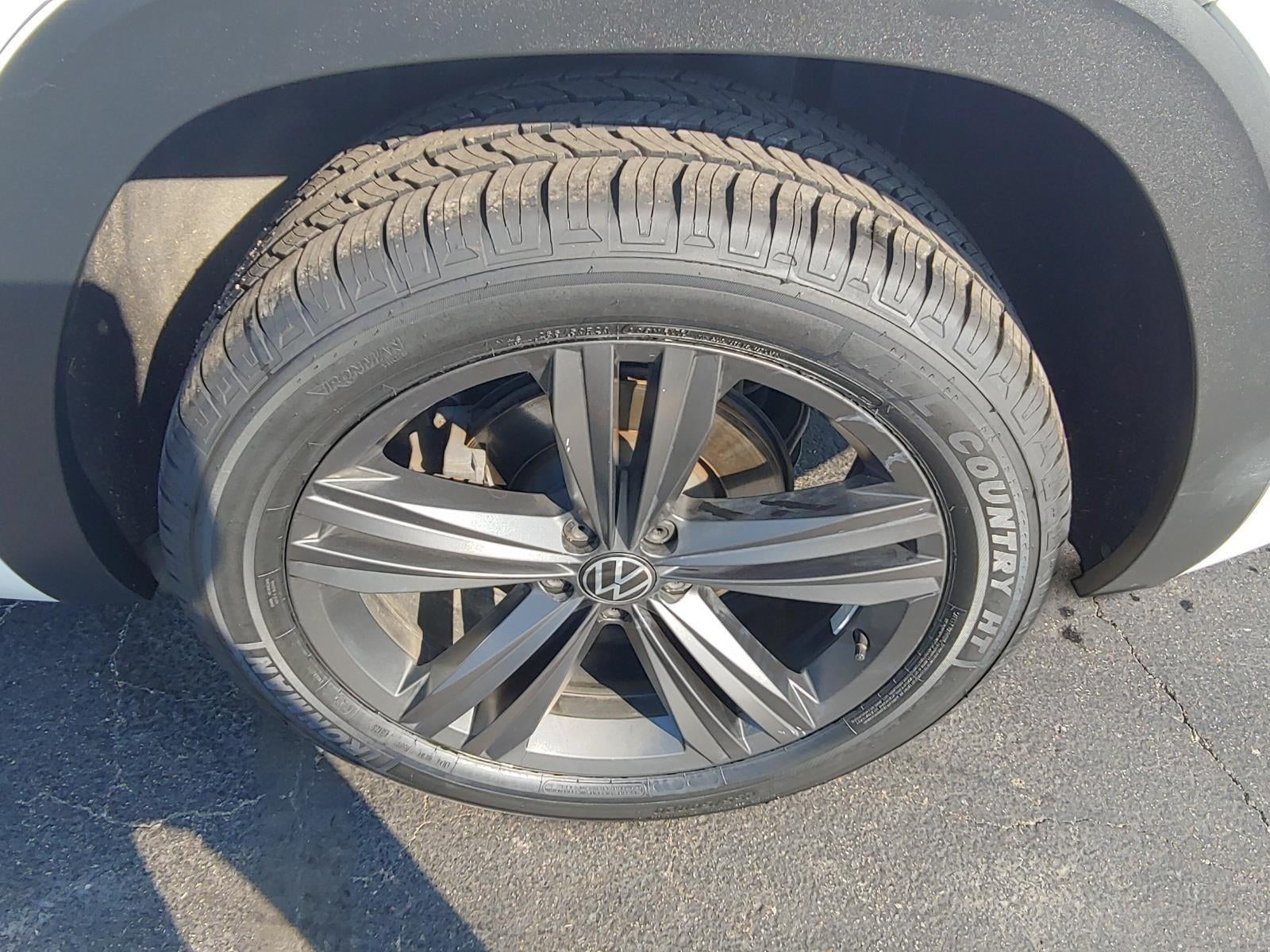 2021 Volkswagen Atlas Cross Sport 3.6L V6 SE w/Technology R-Line