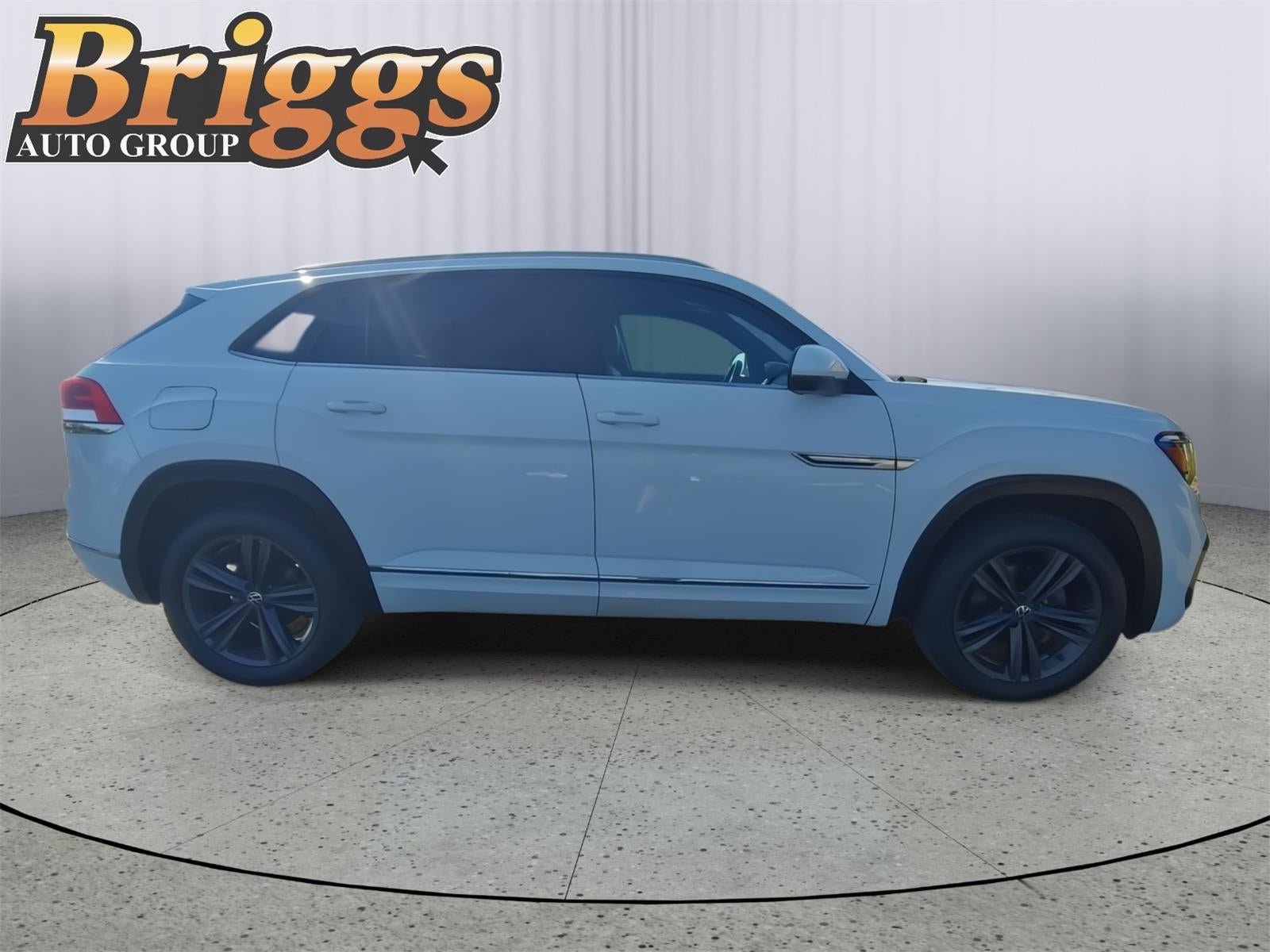 2021 Volkswagen Atlas Cross Sport 3.6L V6 SE w/Technology R-Line