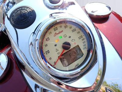 2019 INDIAN CHIEFTAIN Base