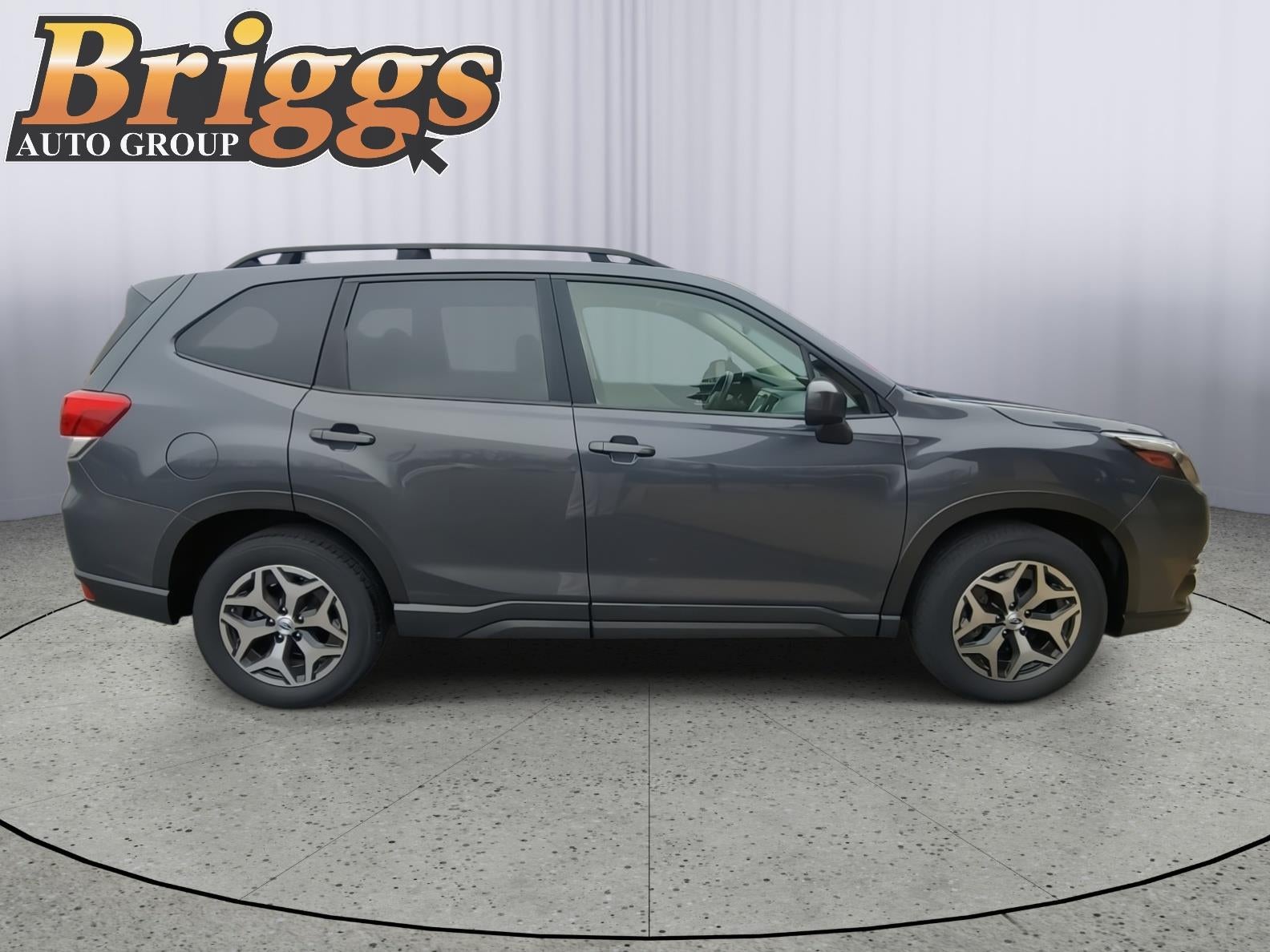 2022 Subaru FORESTER Premium