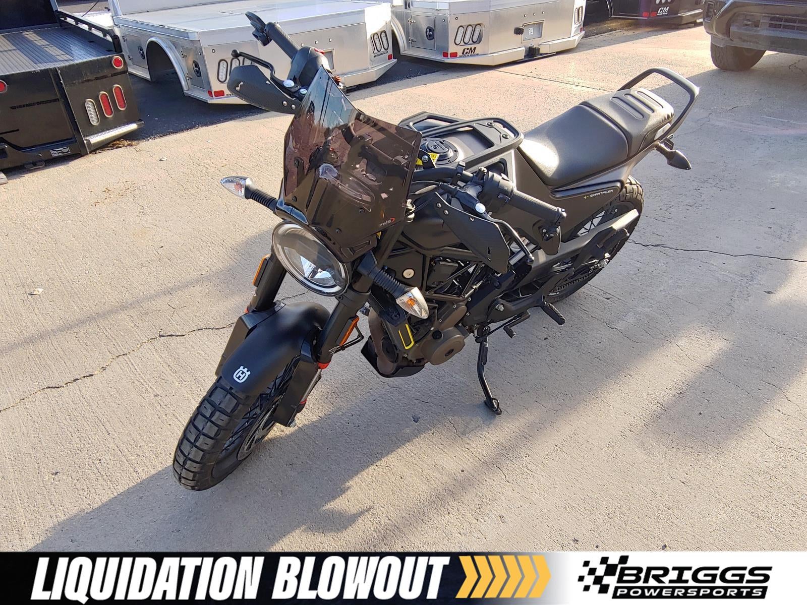 2022 HUSQVARNA SVARTPILEN 401 Base