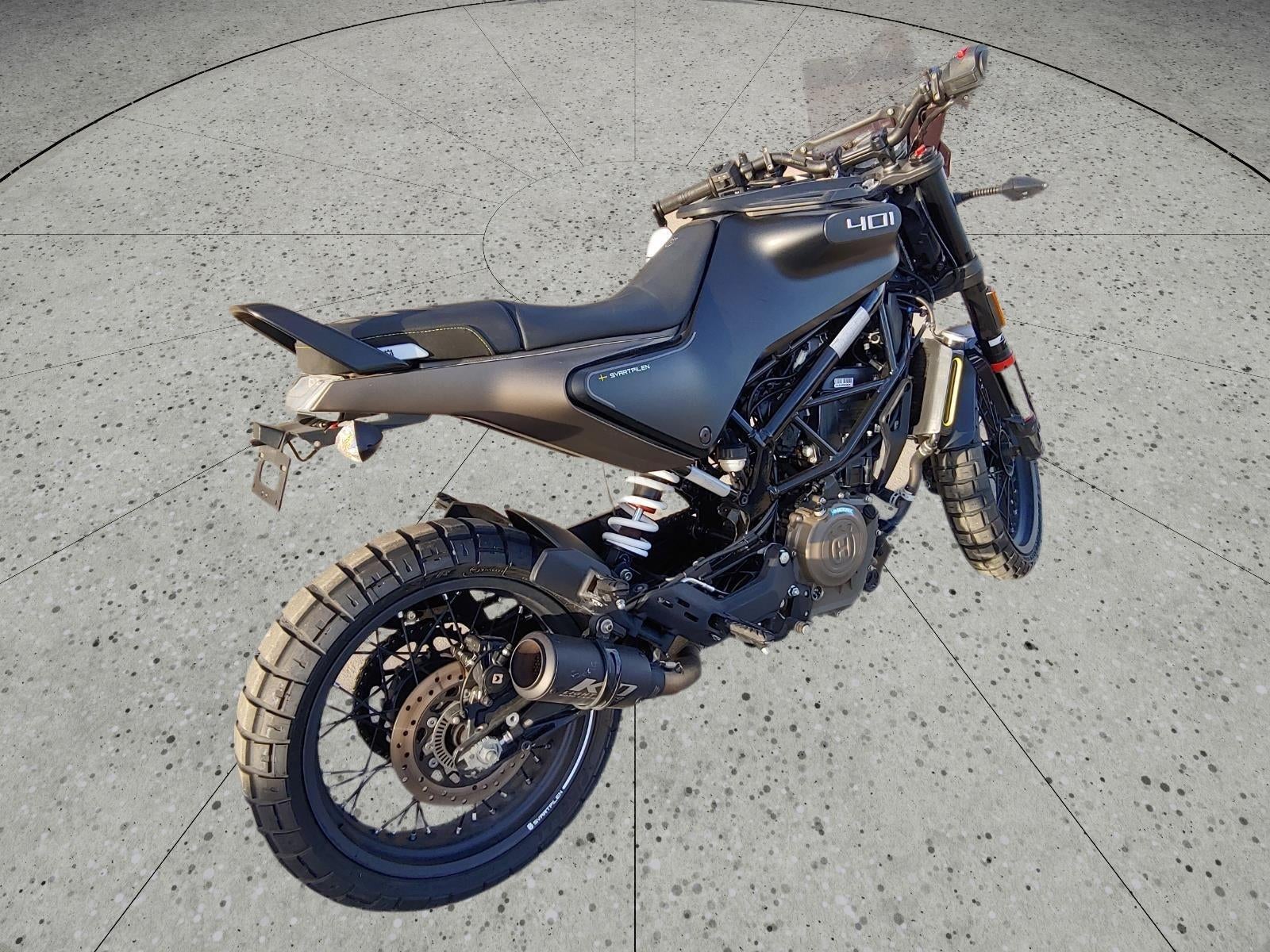 2022 HUSQVARNA SVARTPILEN 401 Base