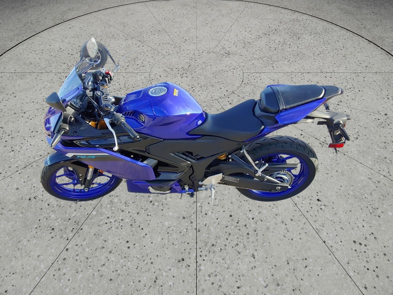 2025 YAMAHA YZF-R3 Base