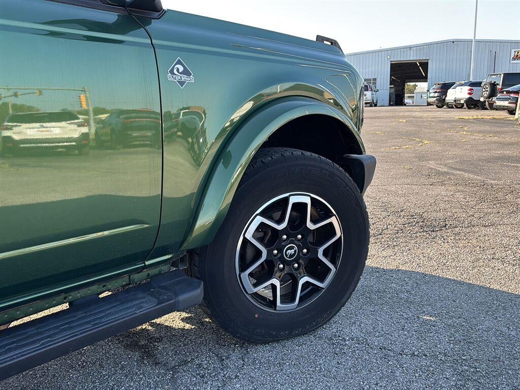 2023 Ford Bronco Base
