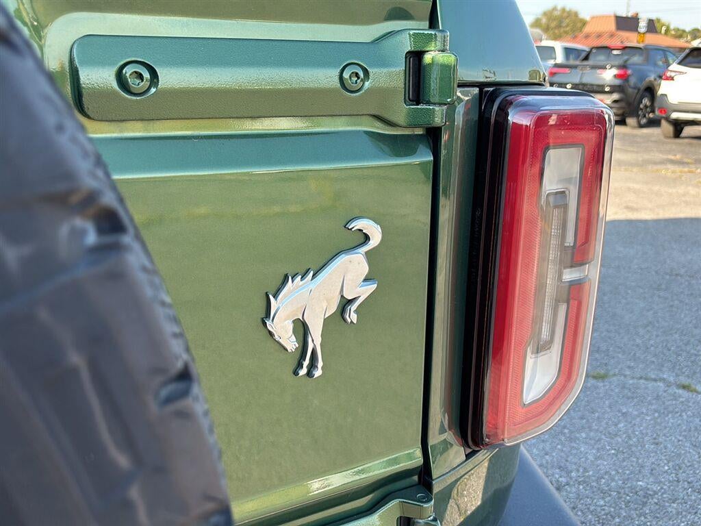 2023 Ford Bronco Base