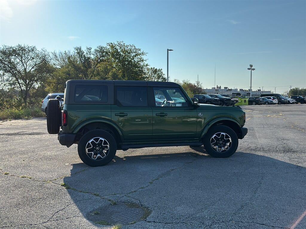 2023 Ford Bronco Base
