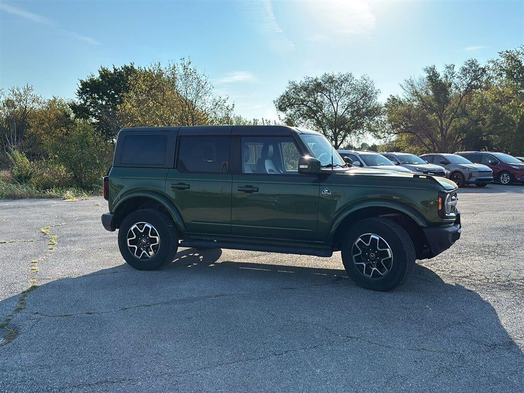 2023 Ford Bronco Base