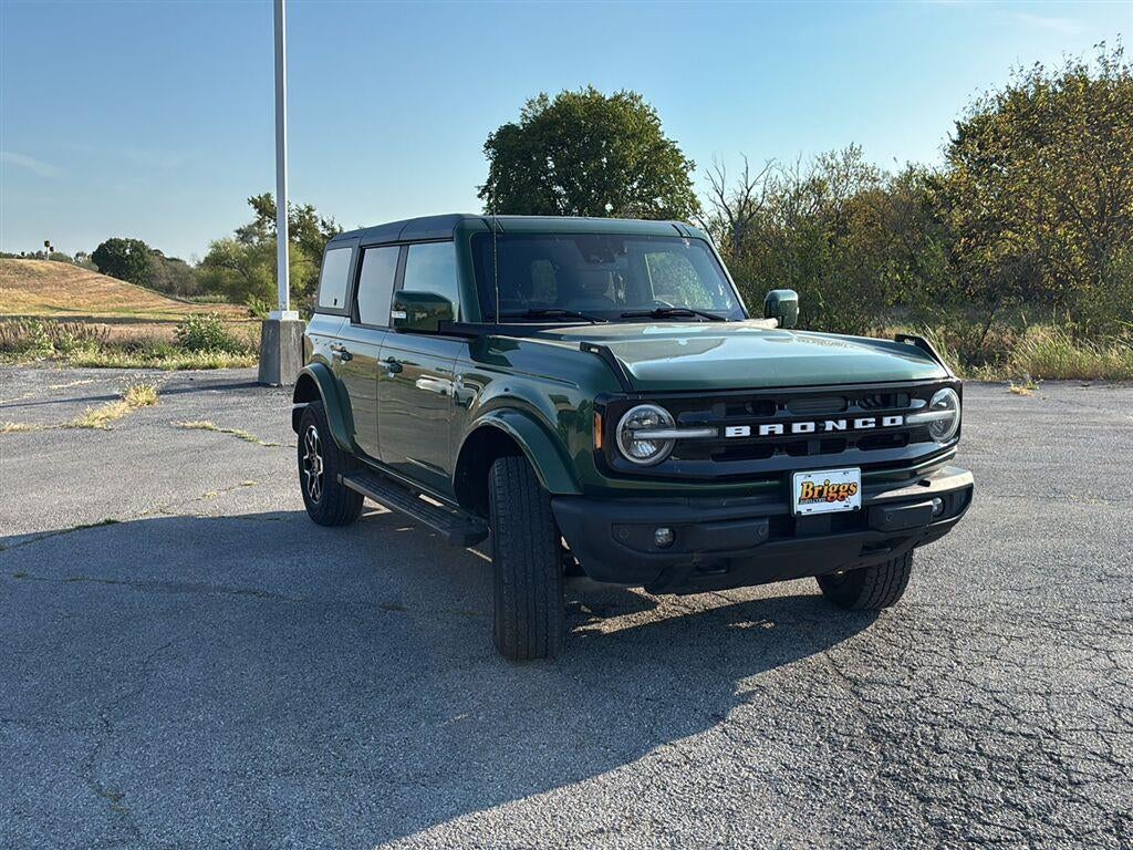 2023 Ford Bronco Base