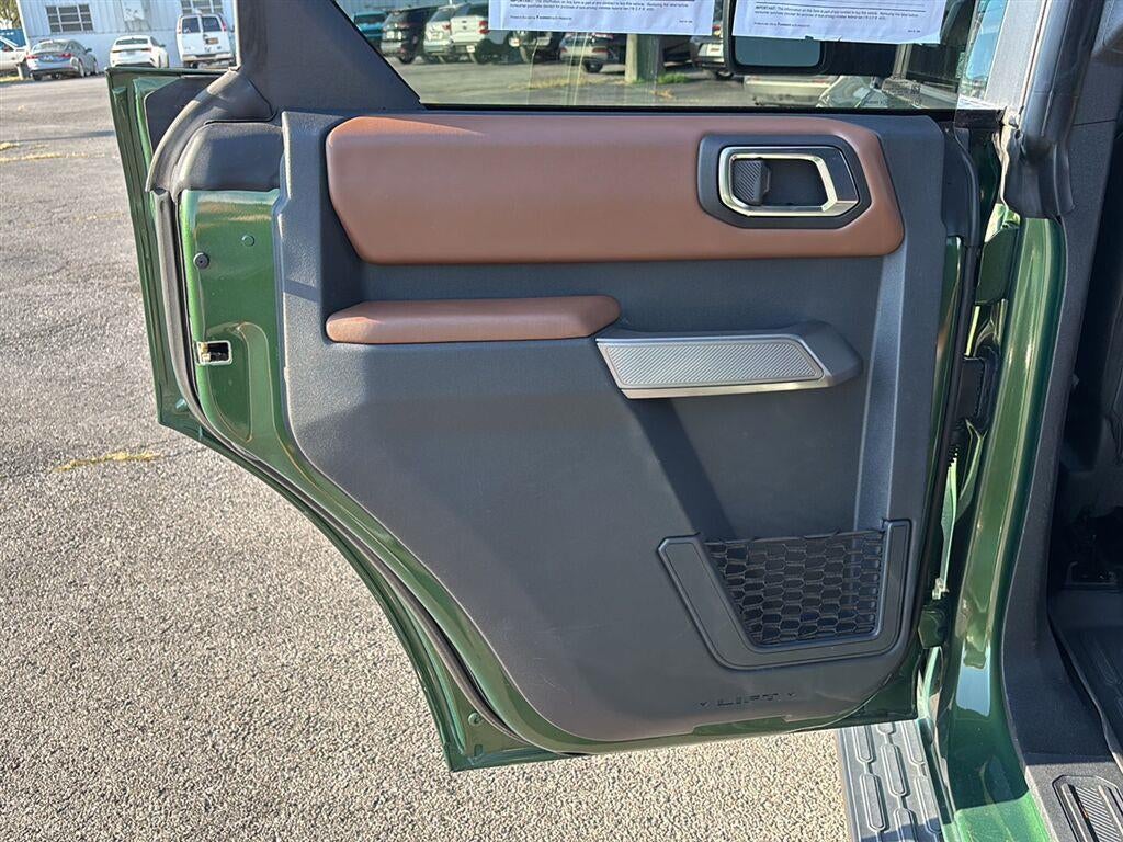 2023 Ford Bronco Base