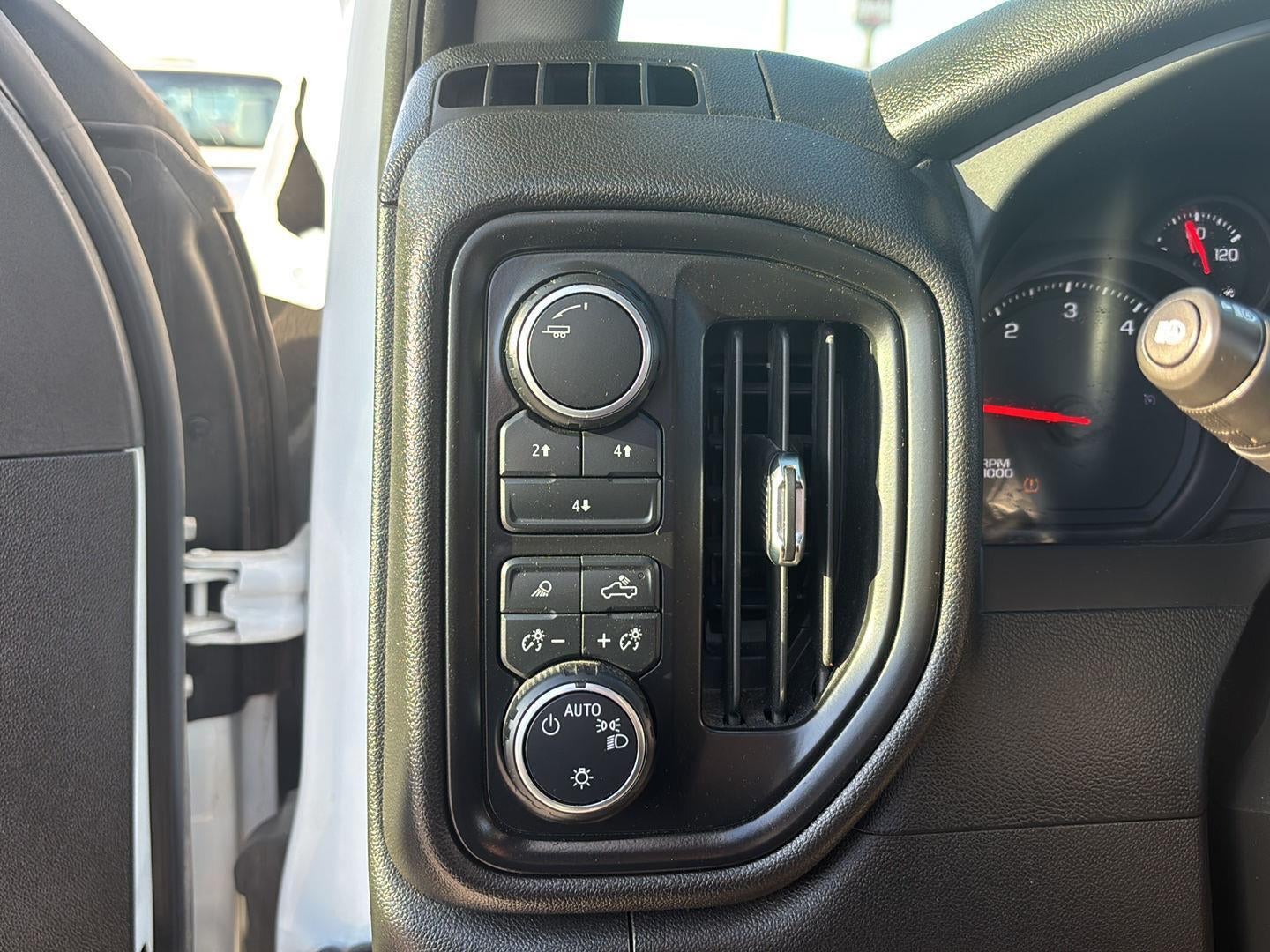 2025 Chevrolet Silverado 2500HD Custom