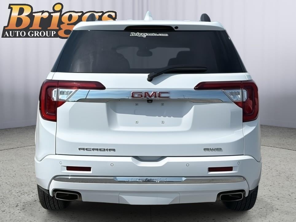 2023 GMC Acadia Denali