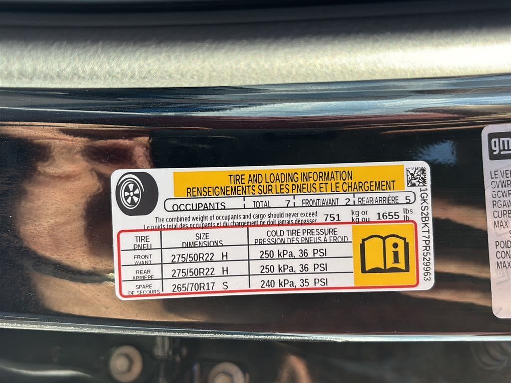 2023 GMC Yukon SLT