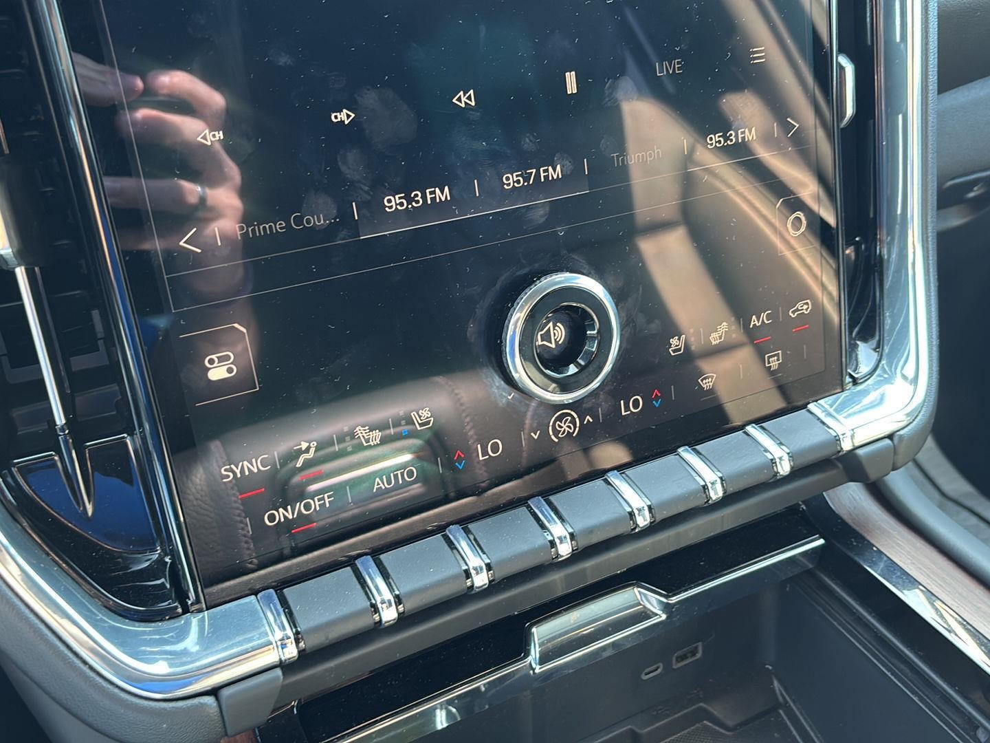 2025 GMC Yukon XL Denali