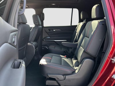 2024 Chevrolet TRAVERSE Base