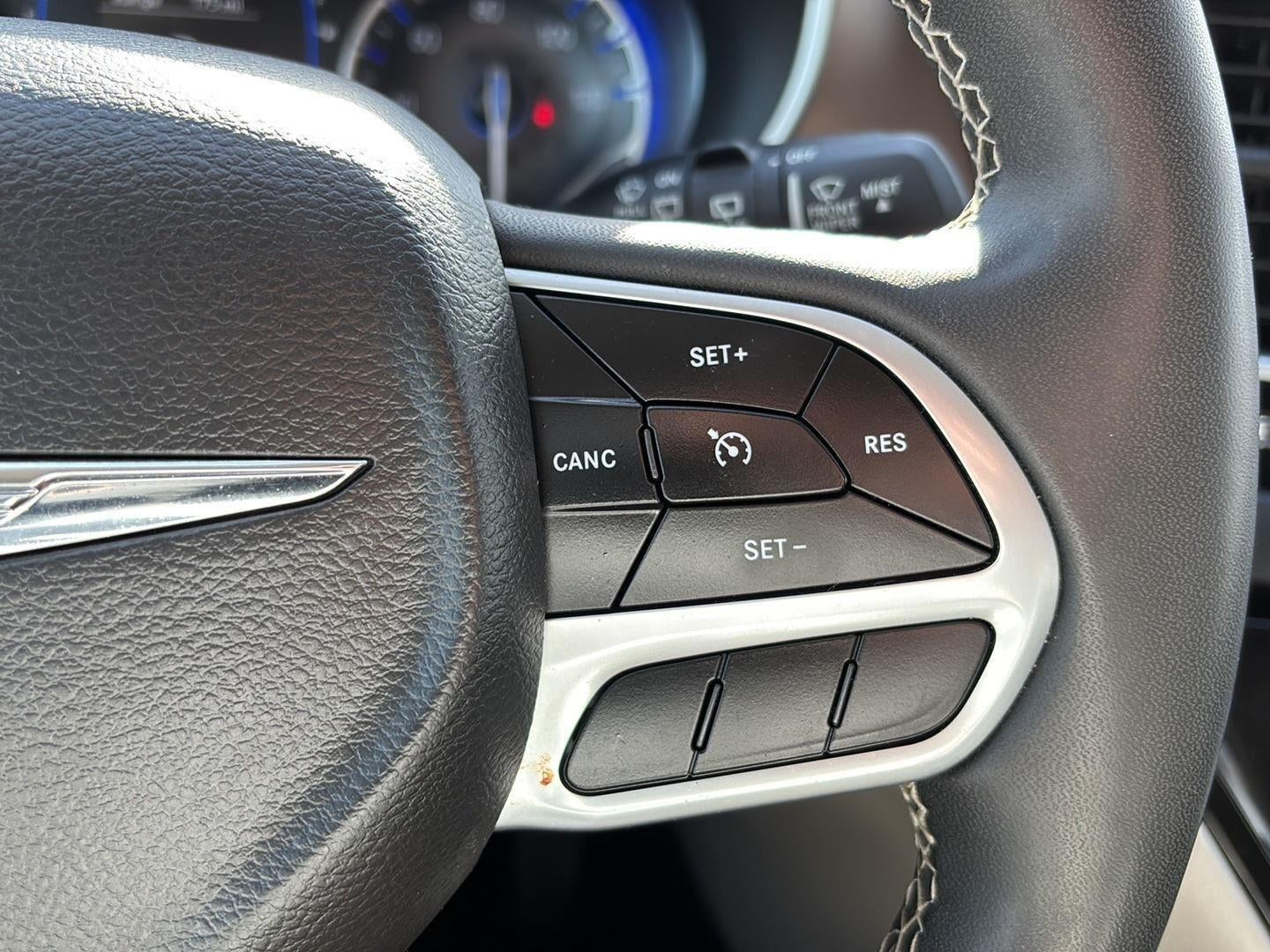 2022 Chrysler Voyager LX