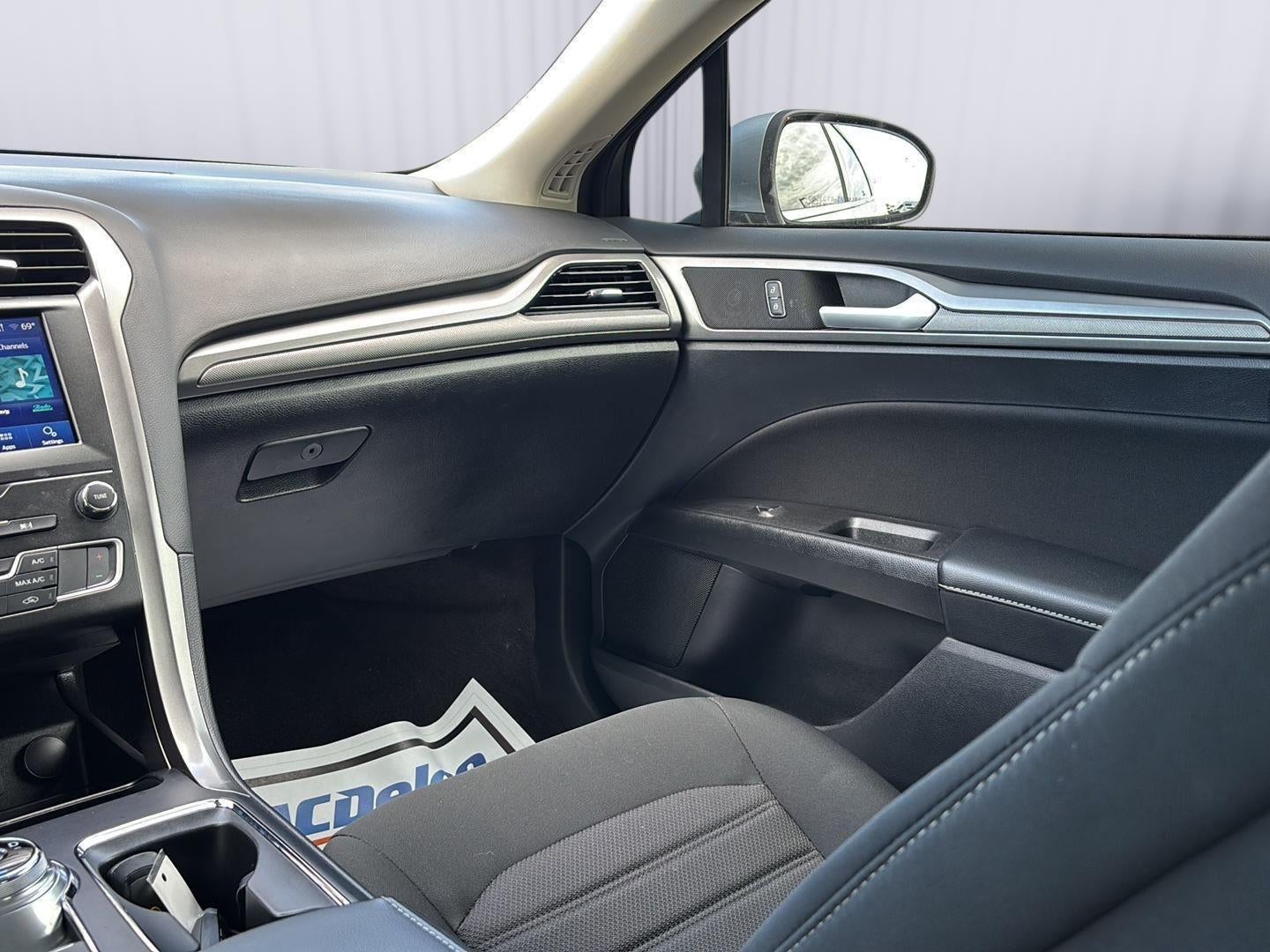 2020 Ford Fusion Hybrid SE