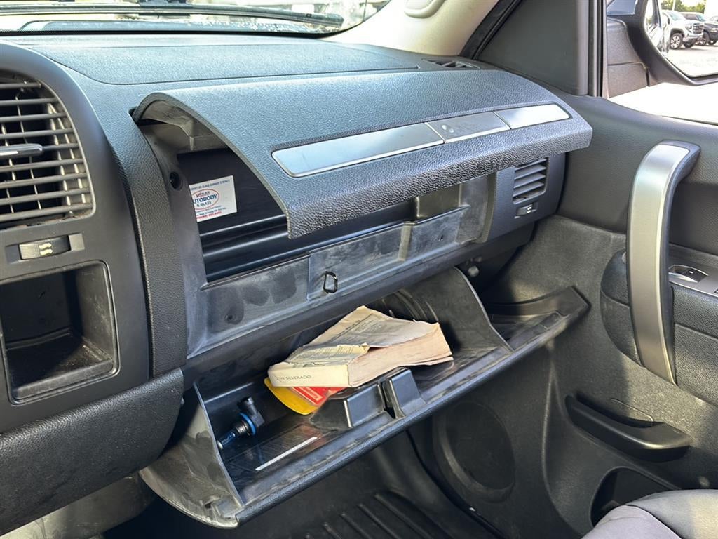 2011 Chevrolet SILVERADO 1500 LT