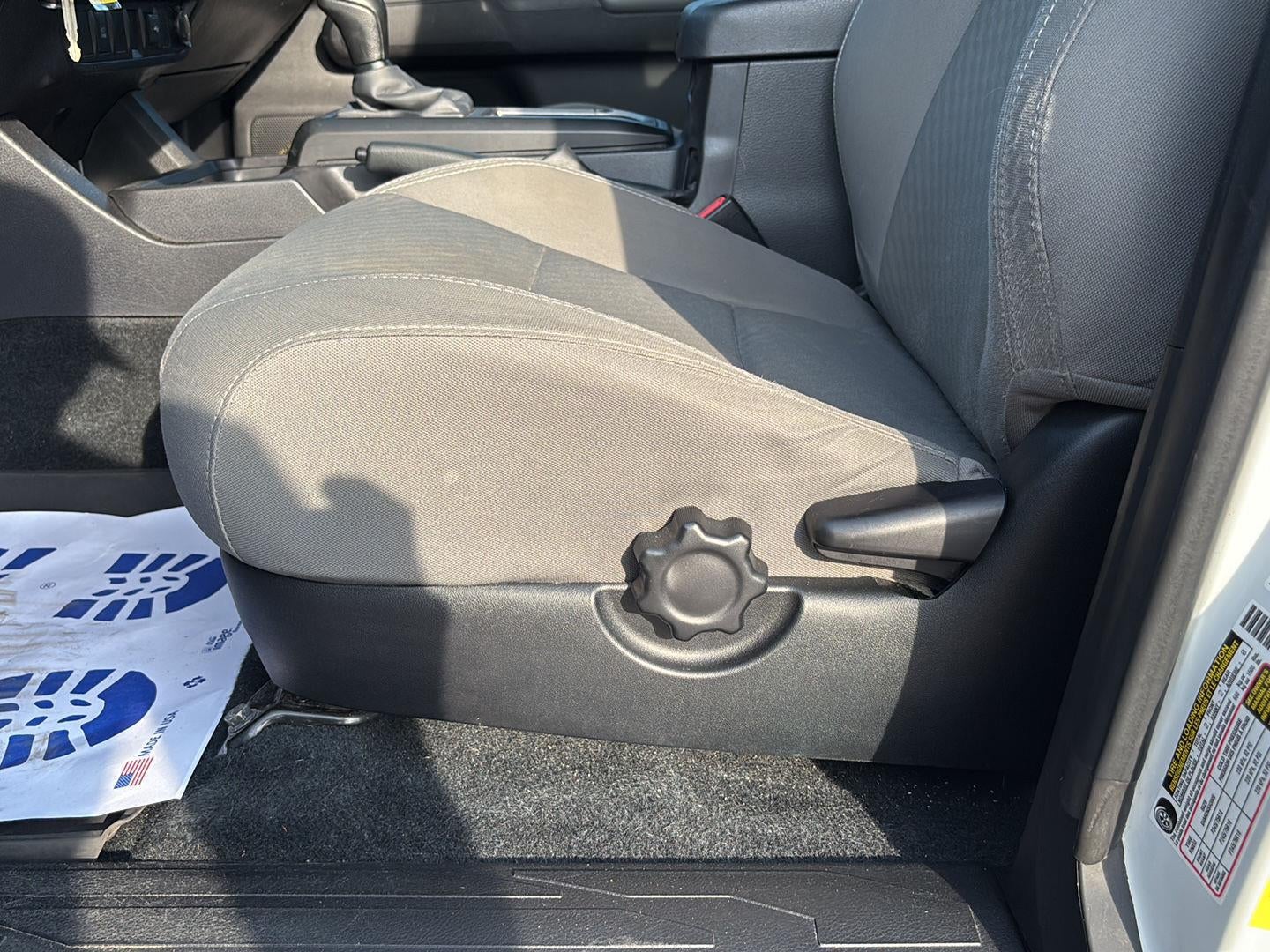 2022 Toyota Tacoma SR
