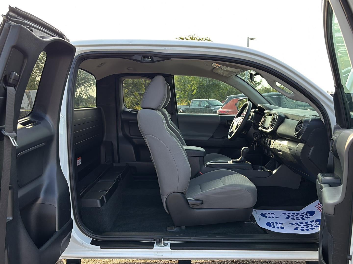 2022 Toyota Tacoma SR