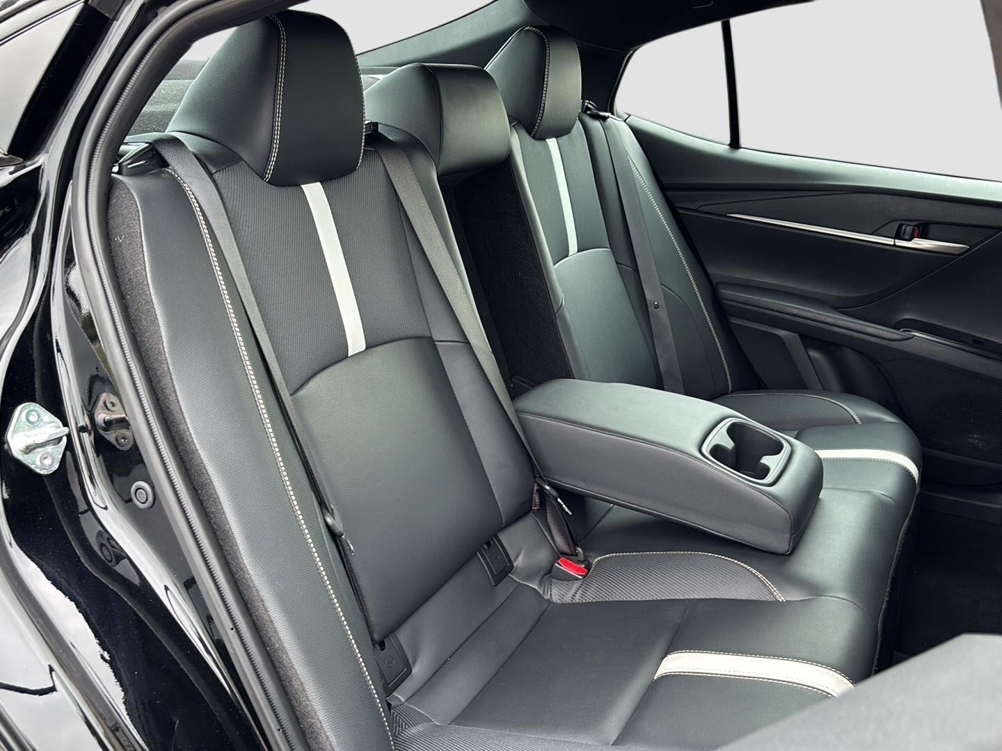 2025 Toyota CAMRY Base