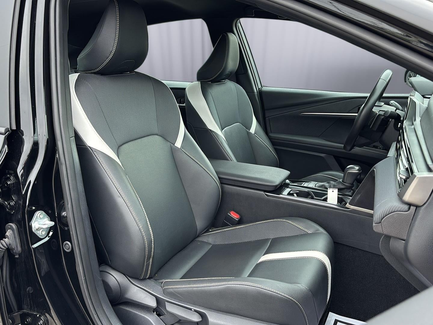 2025 Toyota CAMRY Base