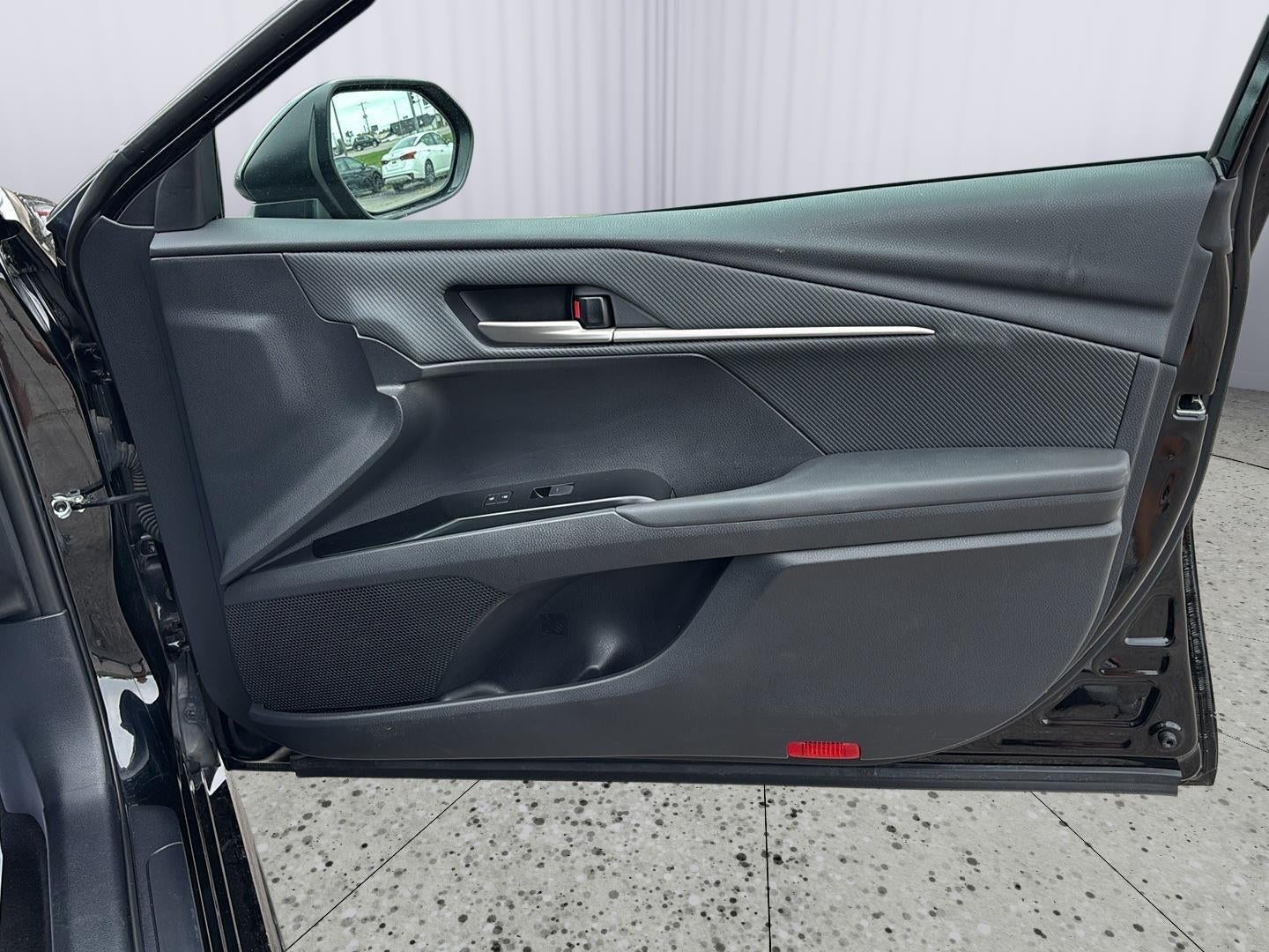 2025 Toyota CAMRY Base