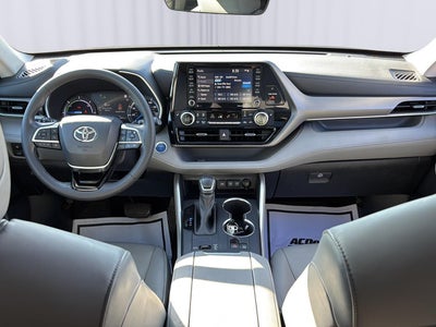 2020 Toyota Highlander Hybrid XLE