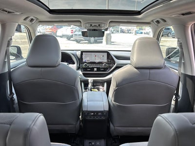 2024 Toyota Highlander Platinum