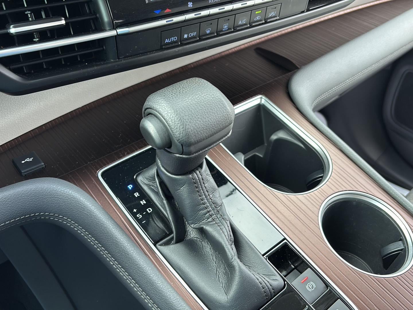 2021 Toyota Sienna LE