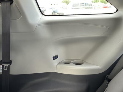 2021 Toyota Sienna LE