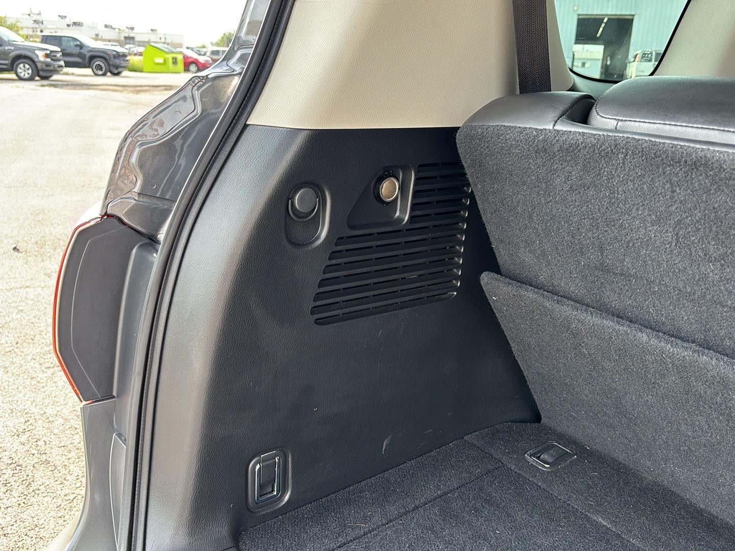 2017 INFINITI QX80 Base
