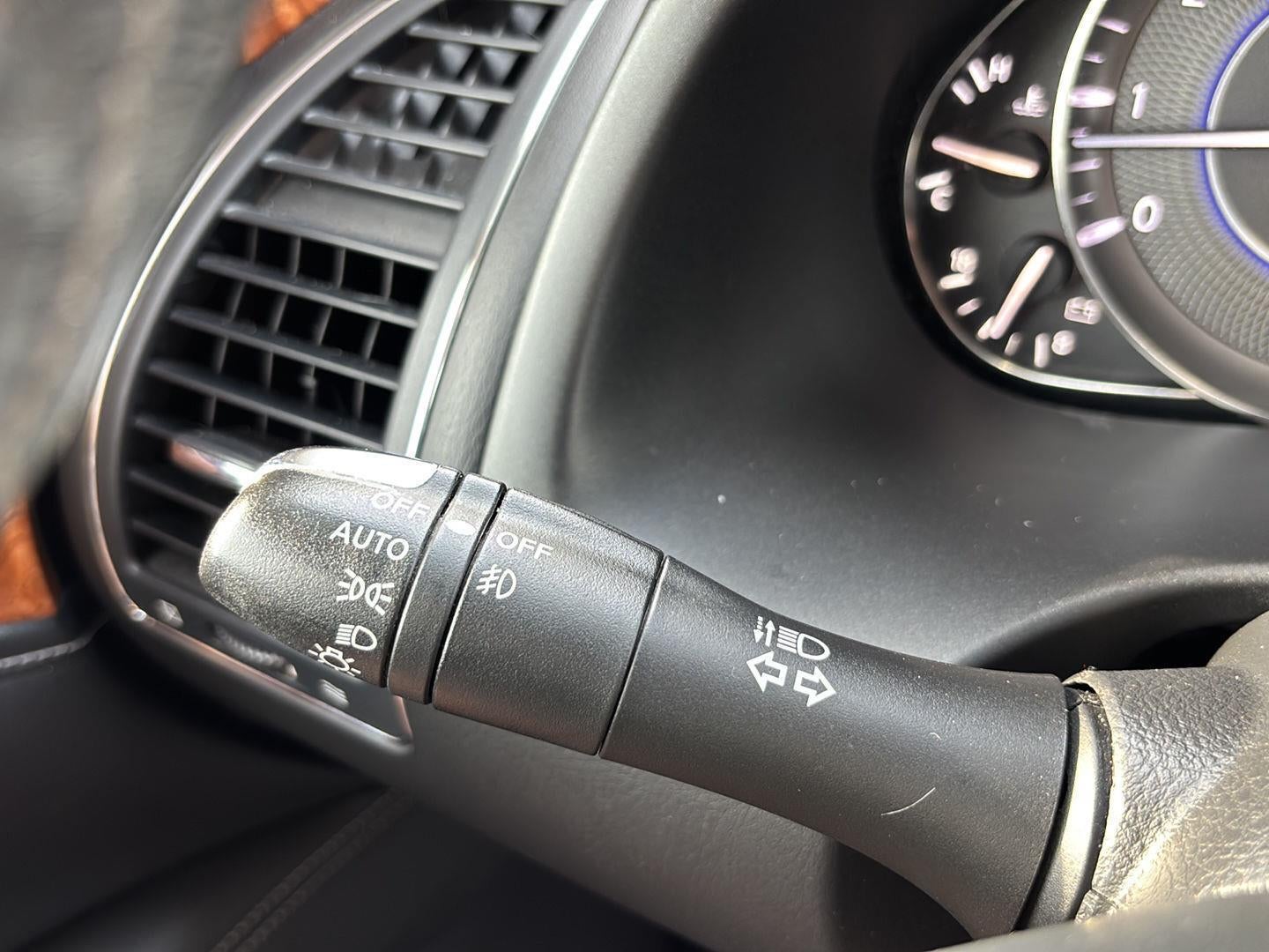 2017 INFINITI QX80 Base