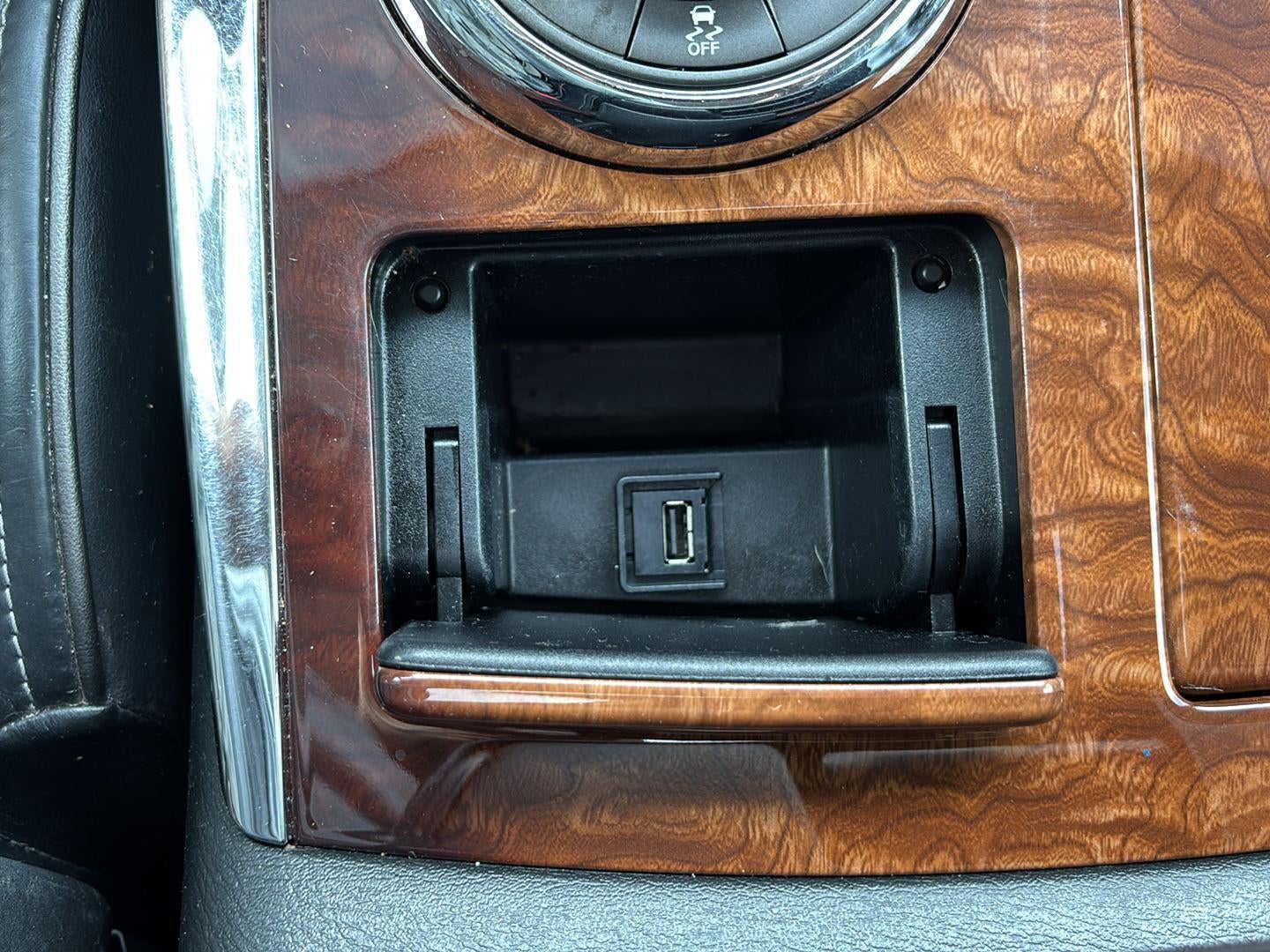 2017 INFINITI QX80 Base