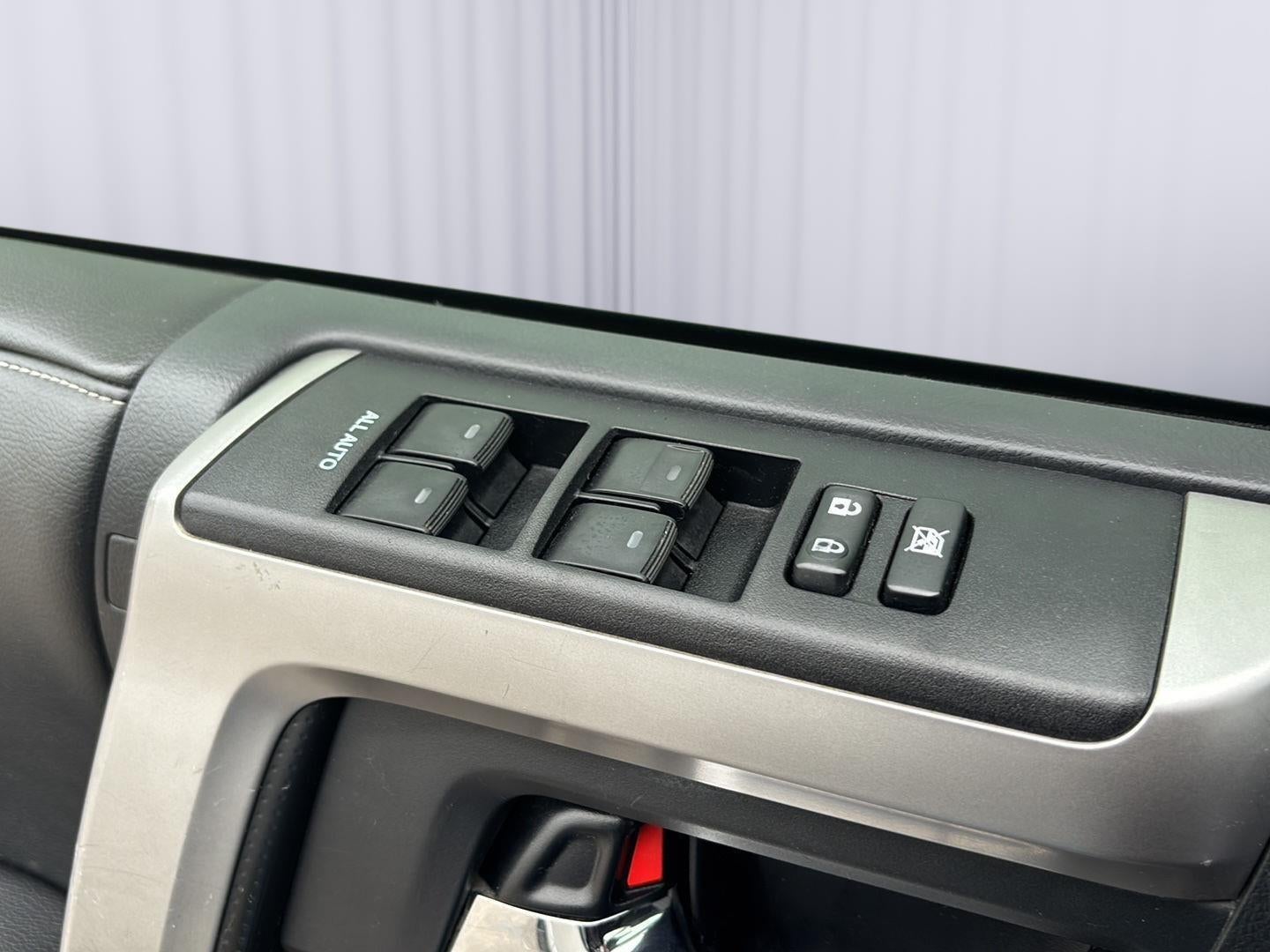 2015 Toyota 4 RUNNER Base