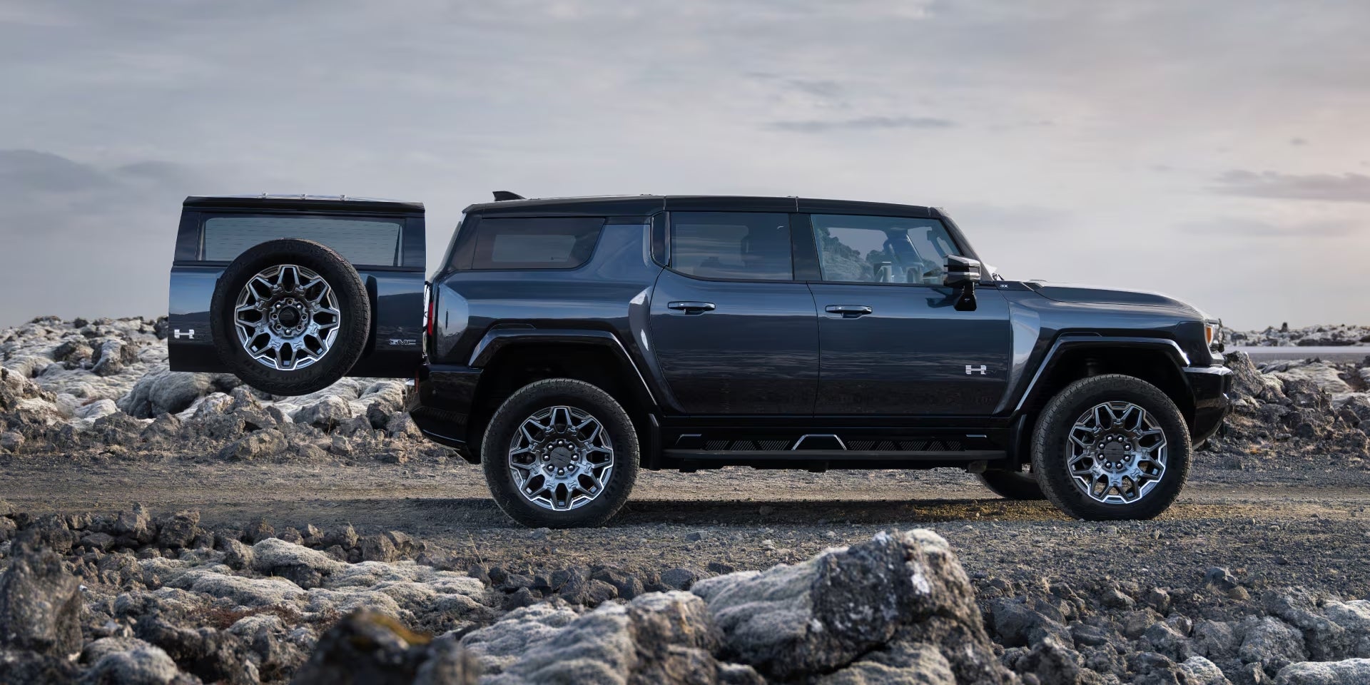 2025 Hummer EV