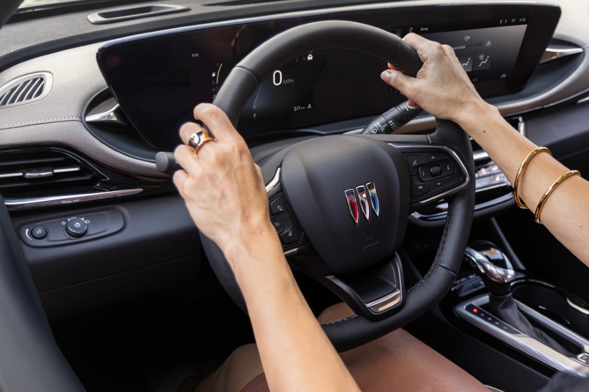 2024 Buick Envista Avenir Interior Cabin Dashboard Steering Wheel